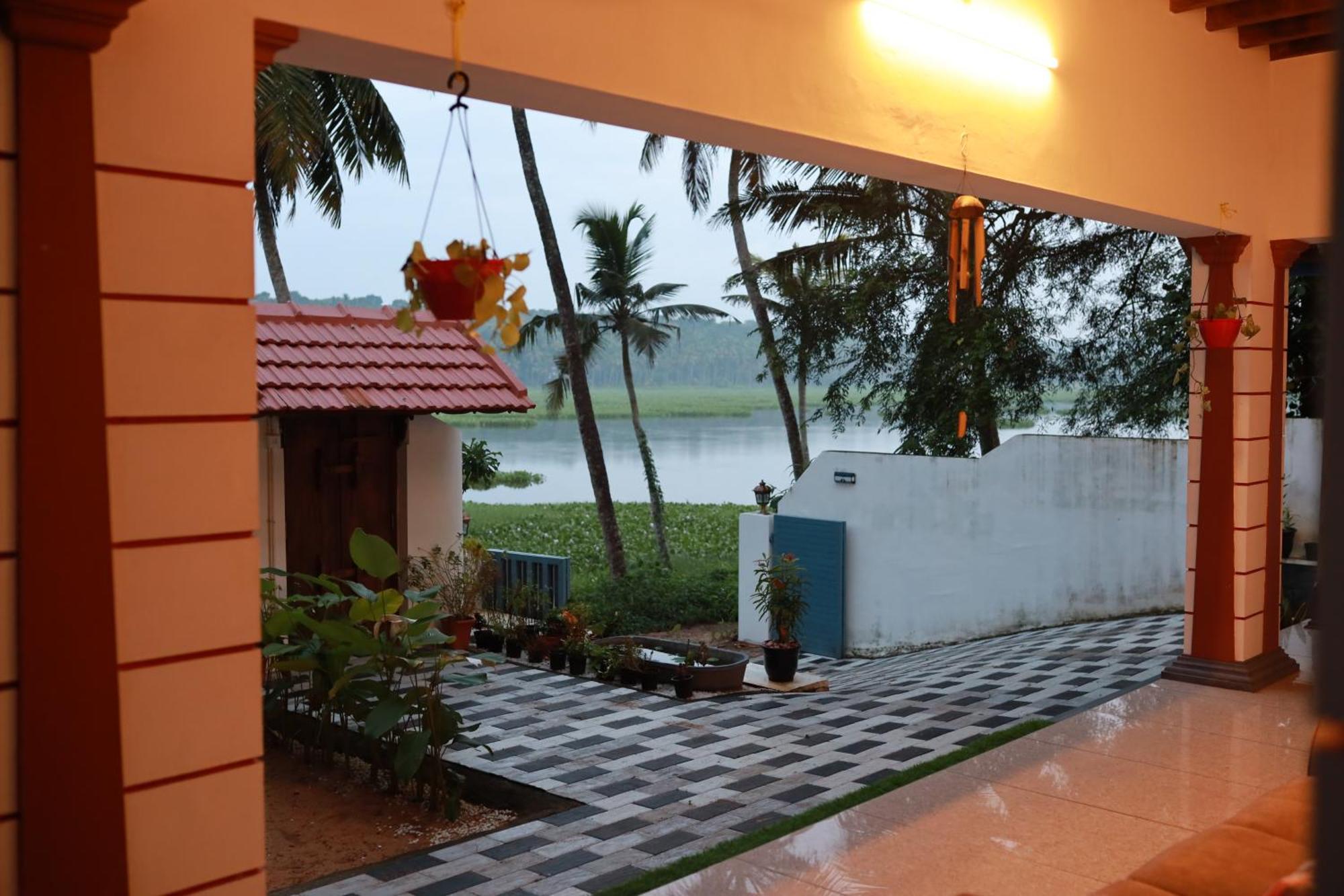 Kovalam Lake View Villa Vellayani Kültér fotó