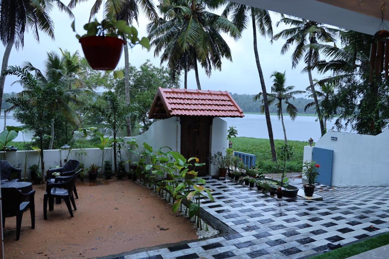 Kovalam Lake View Villa Vellayani Kültér fotó